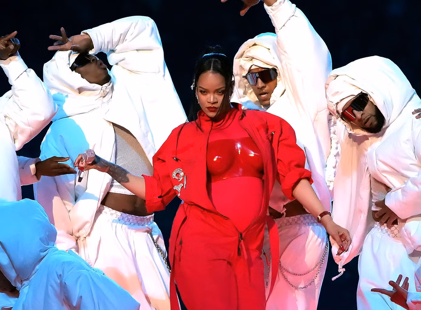 battan-rihanna-super-bowl.jpg