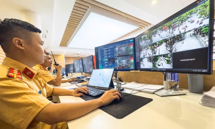 Camera AI phát hiện một xe máy ở Hà Nội vi phạm 43 lần 
