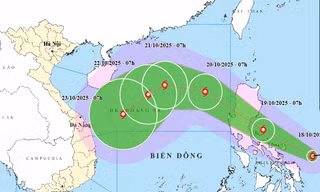 Áp thấp nhiệt đới mạnh lên thành bão, có thể gây mưa rất lớn cho miền Trung