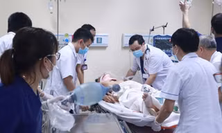Cấp cứu ngoại viện: Cuộc đua sinh tử bắt đầu từ hiện trường