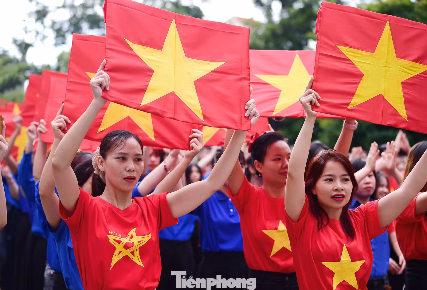 tp-xuantung-chaoco-toiyeutoquoctoi-hanoi12.jpg
