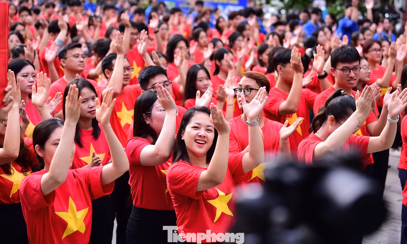tp-xuantung-chaoco-toiyeutoquoctoi-hanoi11.jpg