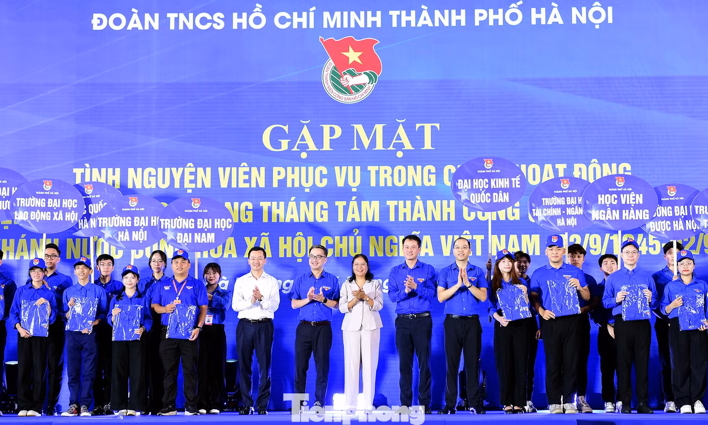 tp-xuantung-hanoi-tinhnguyenvien10.jpg