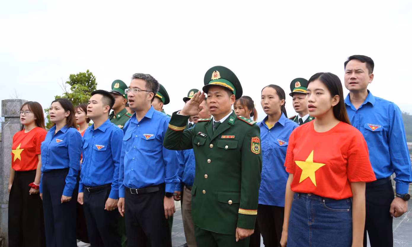 tienphong-toiyeutoquoctoi1.jpg