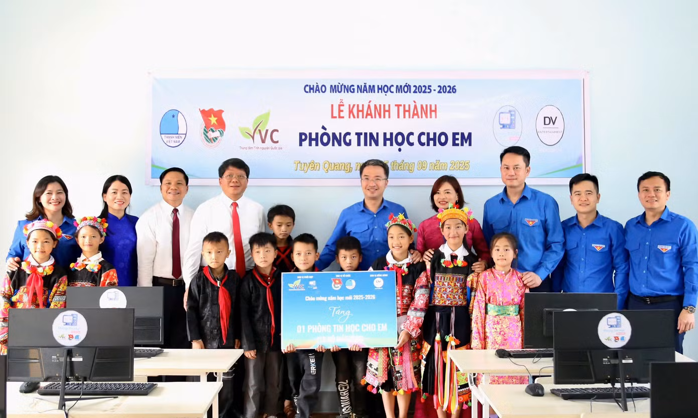 tienphong-toiyeutoquoctoi2.jpg