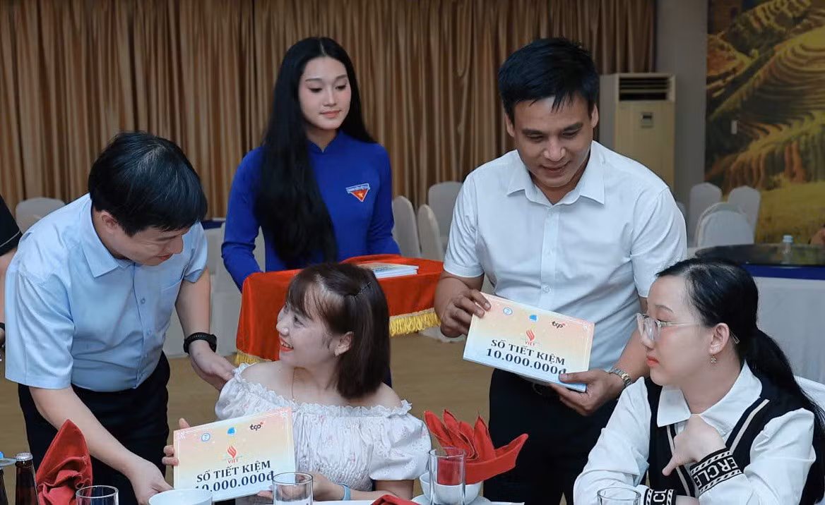 nghilucviet4.jpg