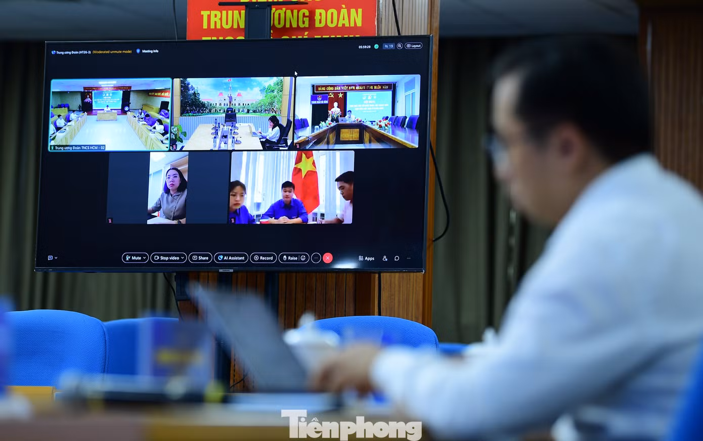 tp-hoinghi-bancansudoan9.jpg