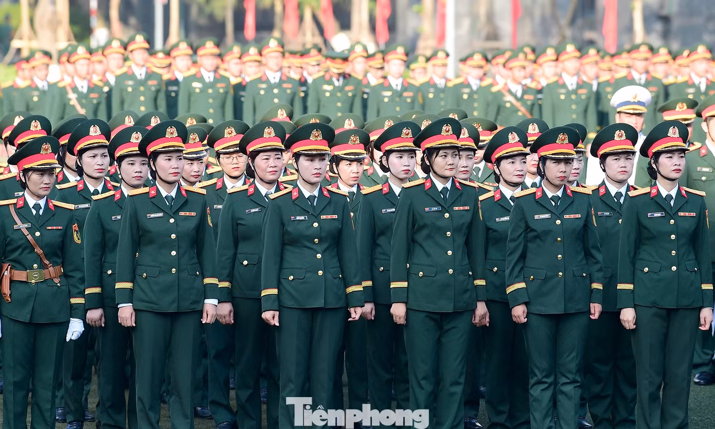 tp-hocvienhaucan-khaigiang11.jpg