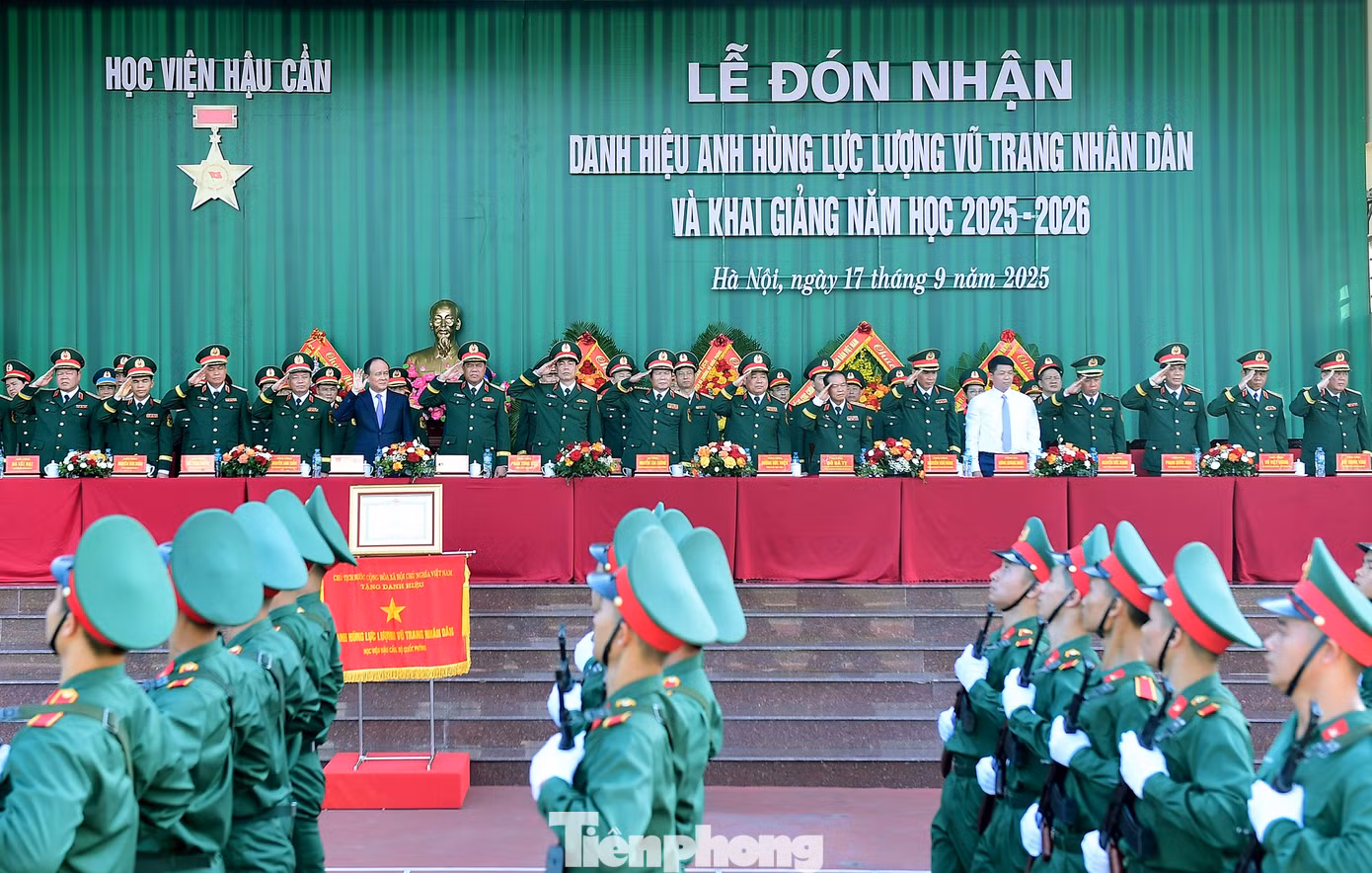 tp-hocvienhaucan-khaigiang21.jpg