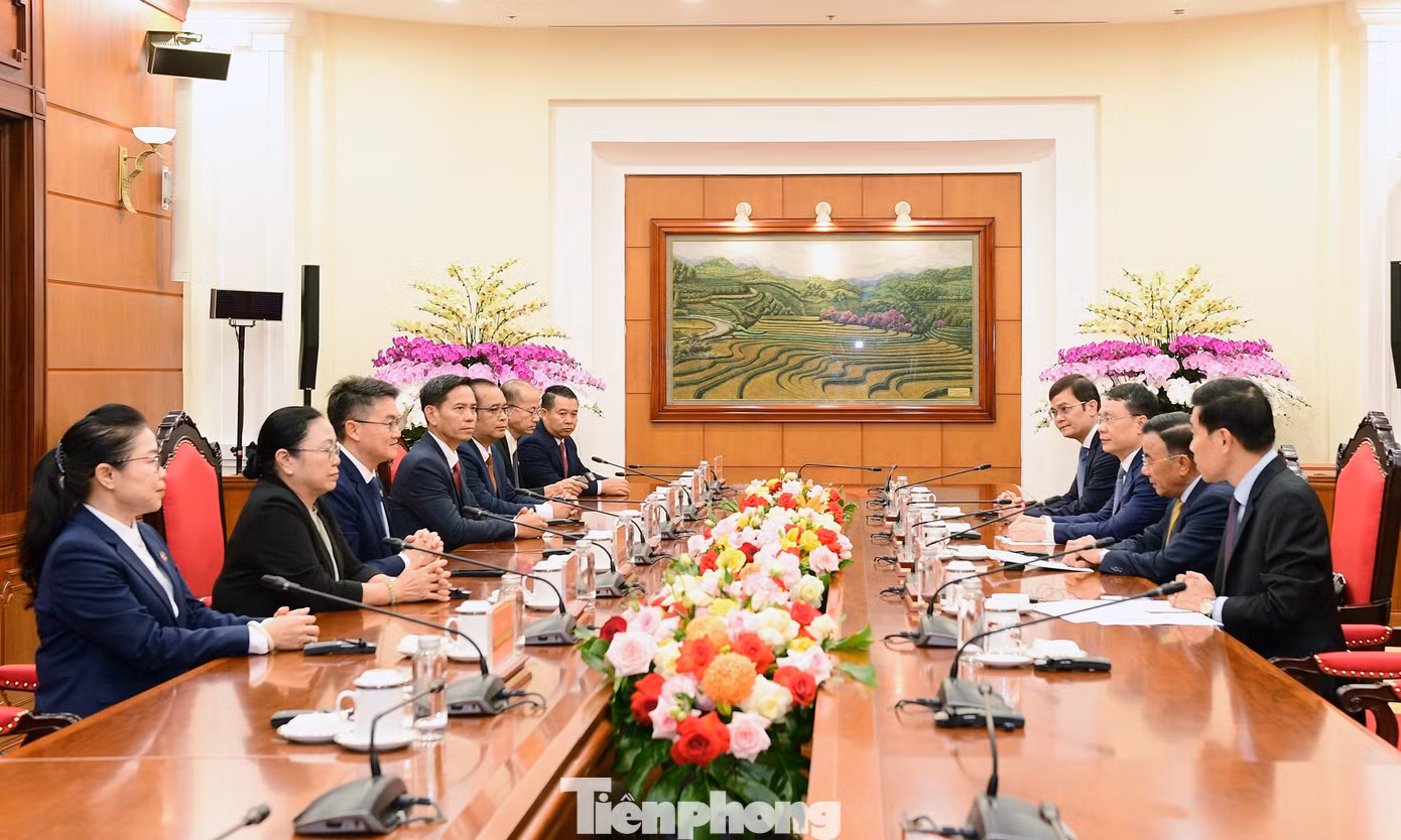 tp_vietnam-lao-thuongtruc-banbithu2.jpg