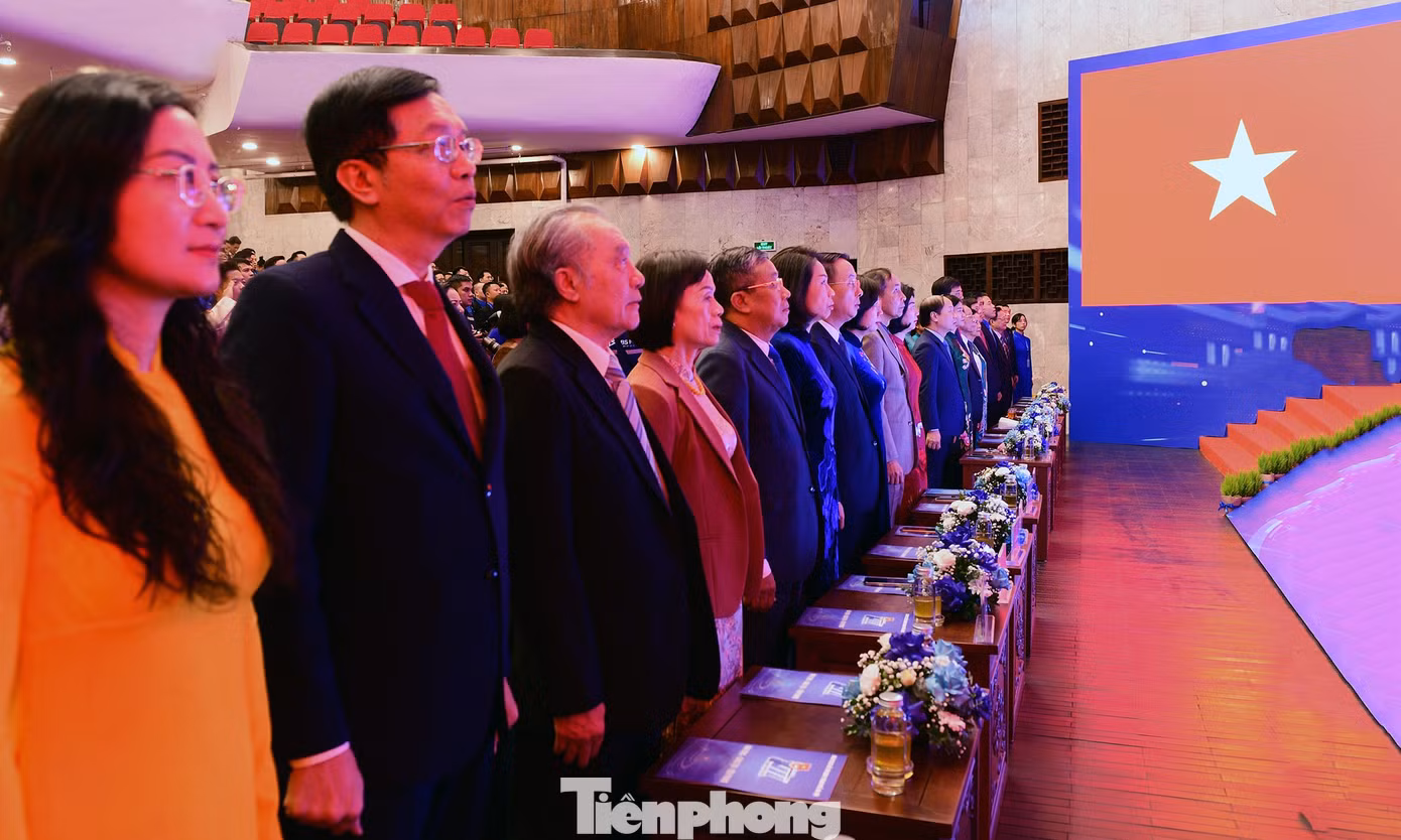 tp-daihoidoan-hannoi-trongthe1.jpg