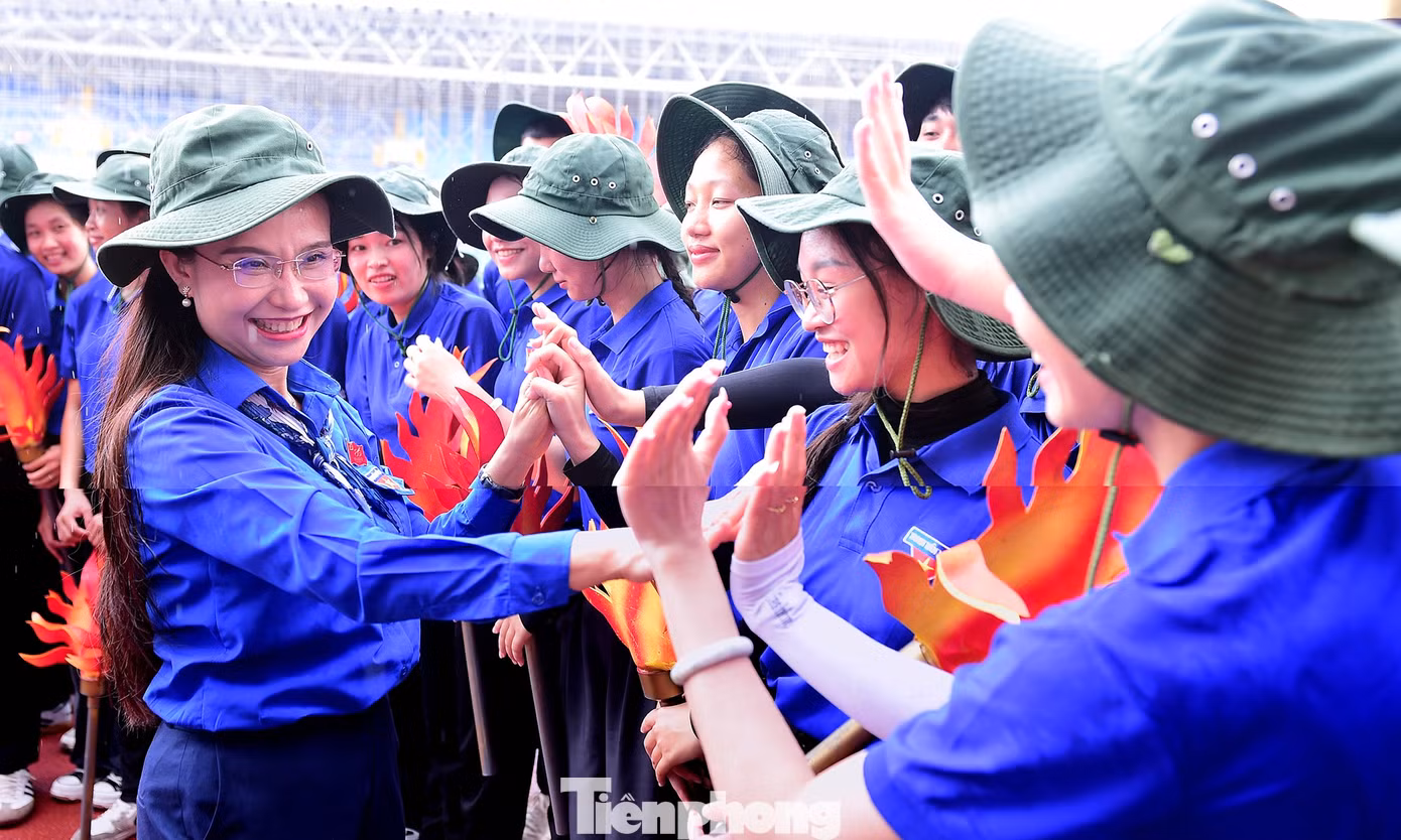 tp-xuantung-khoithanhnien-dieuhanh-tapluyen19.jpg