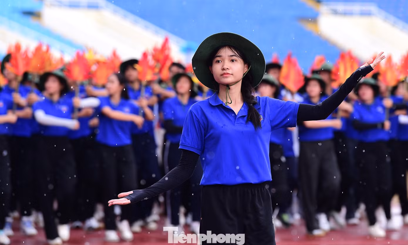 tp-xuantung-khoithanhnien-dieuhanh-tapluyen12.jpg