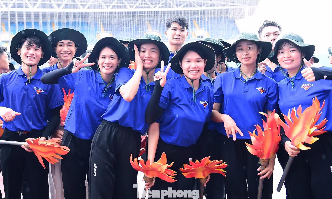 tp-xuantung-khoithanhnien-dieuhanh-tapluyen17.jpg