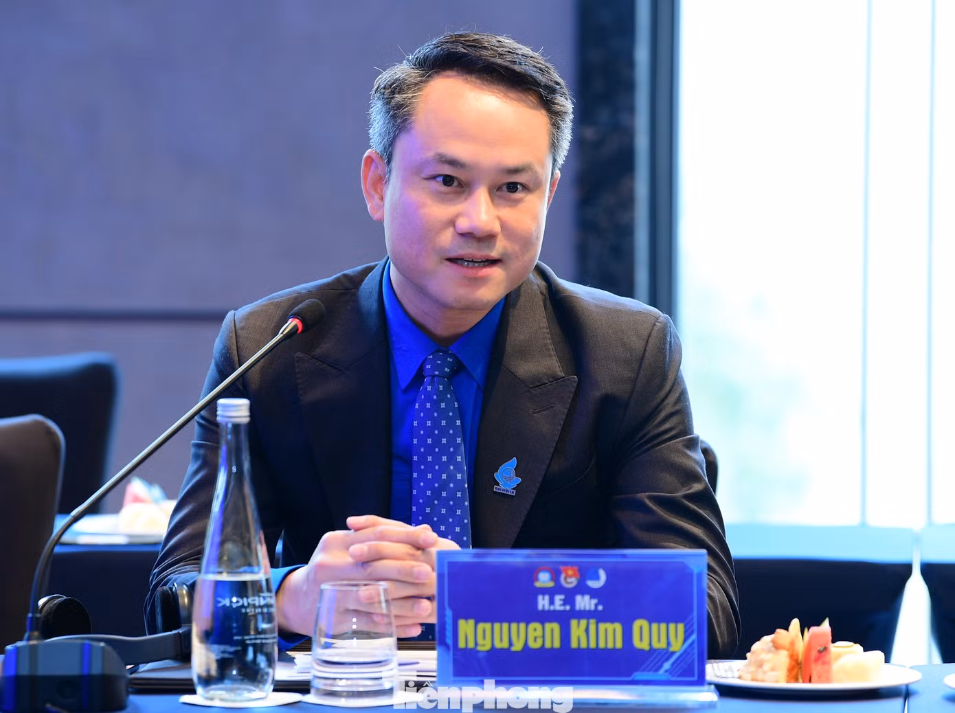 tp_viet-cam3.jpg