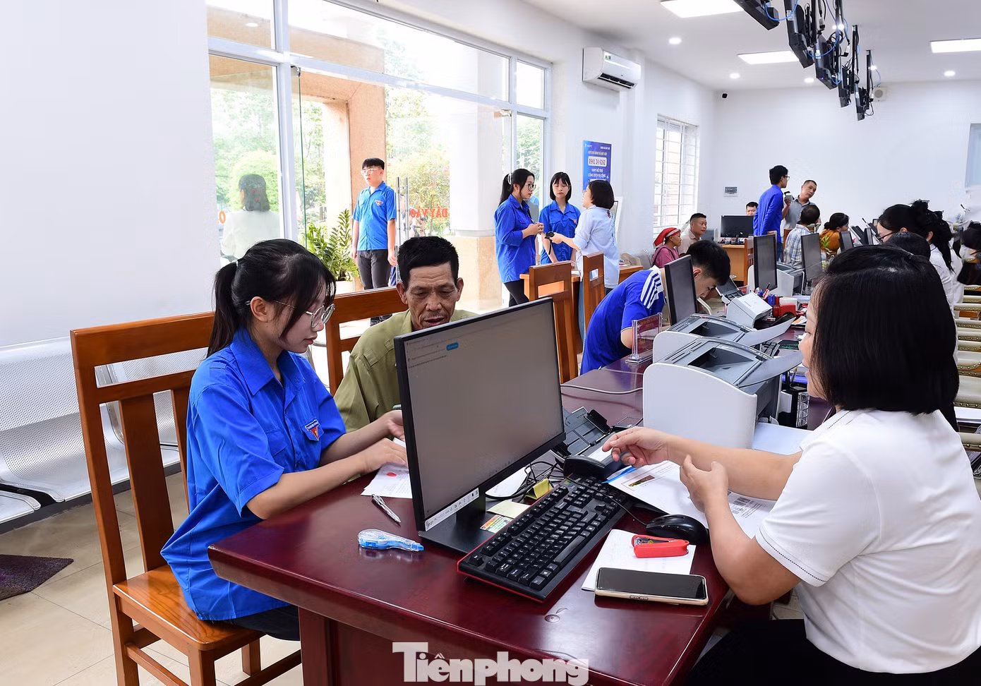 tp-tangqua-tinhnguyen-laocai11.jpg