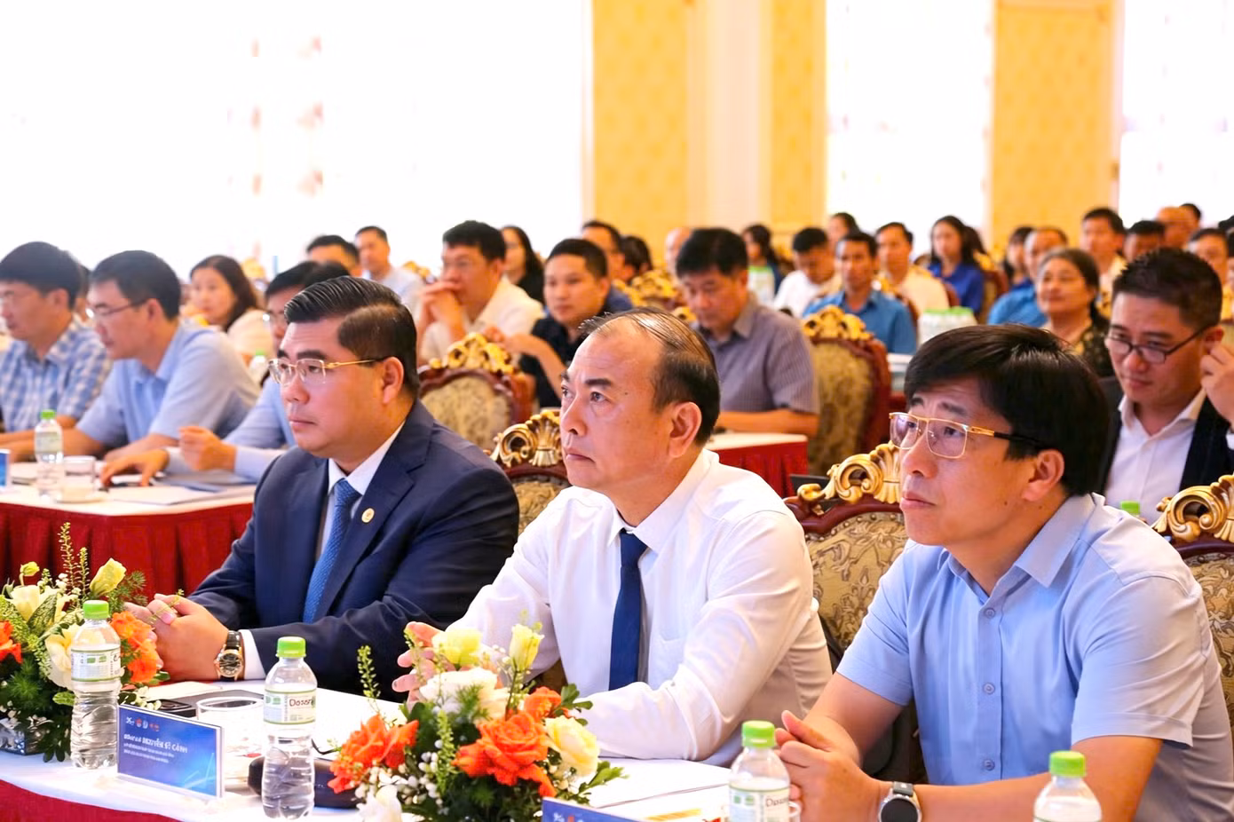 tienphong-kinhtetunhan2.jpg