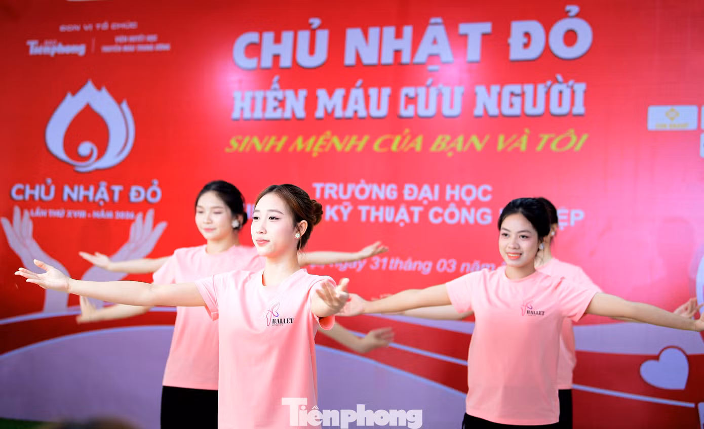 tp-chunhatdo-hienmau-kinhte-kythuat-congnghiep8.jpg