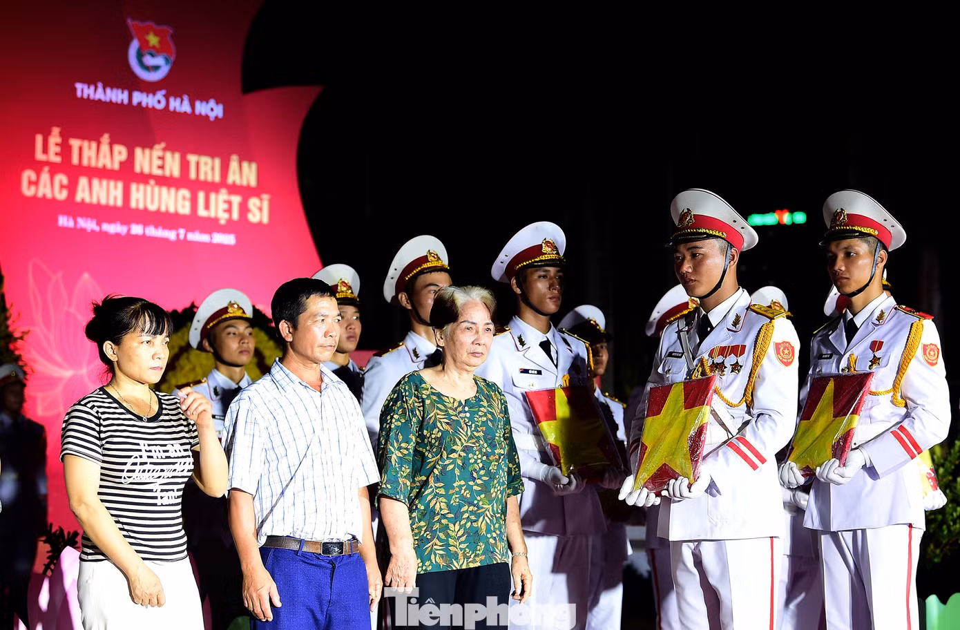 tp-xuantung-thapnen-dianh-hanoi.jpg