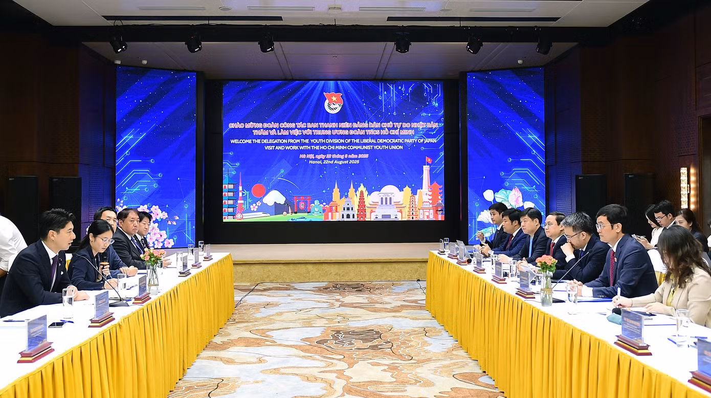 xuantung-vietnhat6.jpg