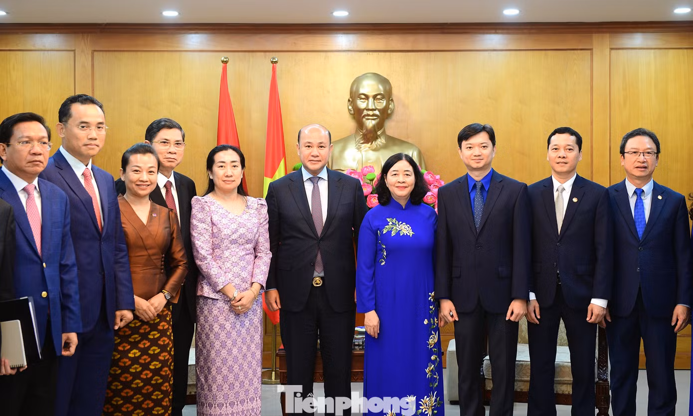 tp_viet-cam.jpg