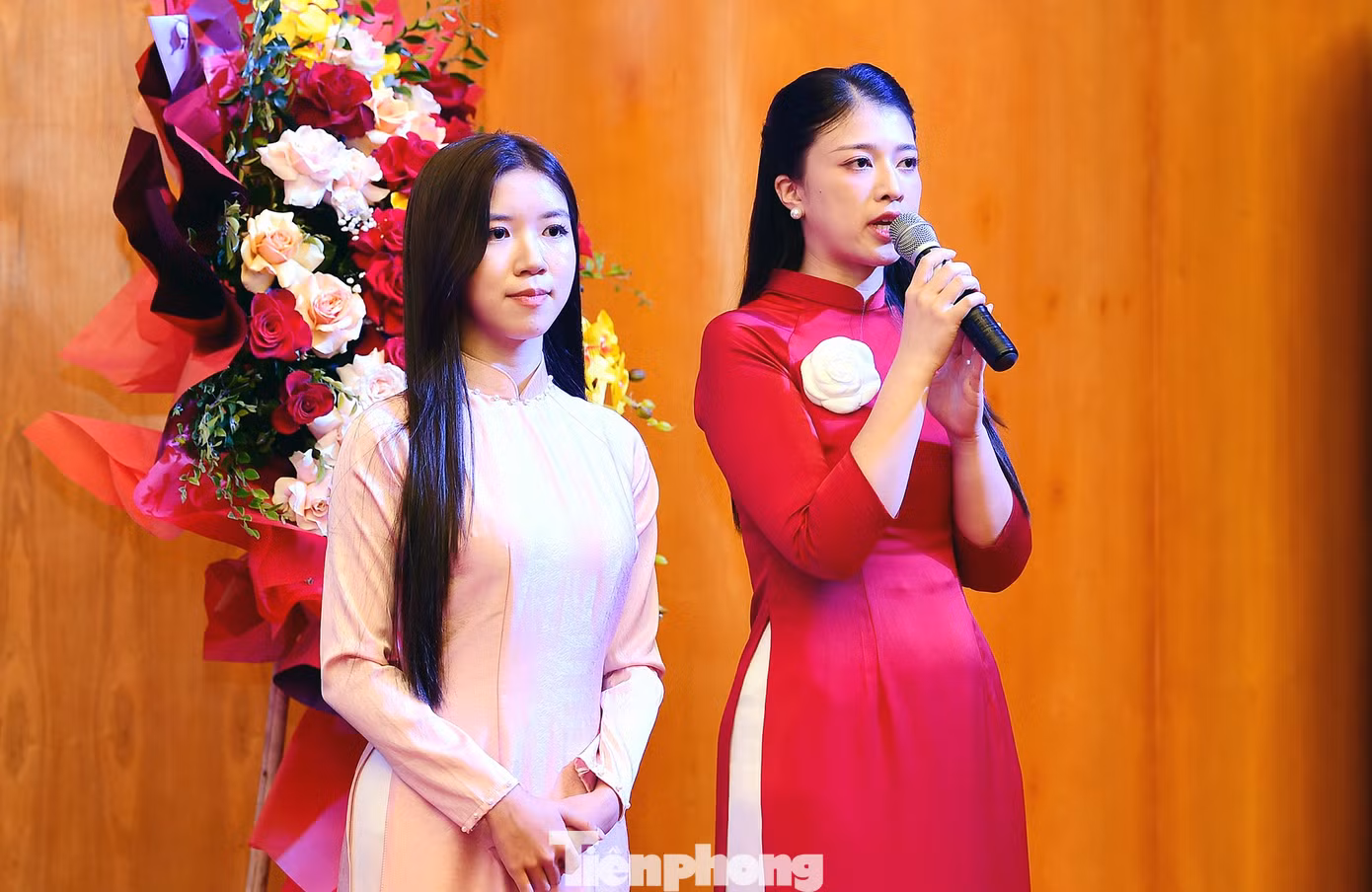 tp-vietlao-giaoluu21.jpg
