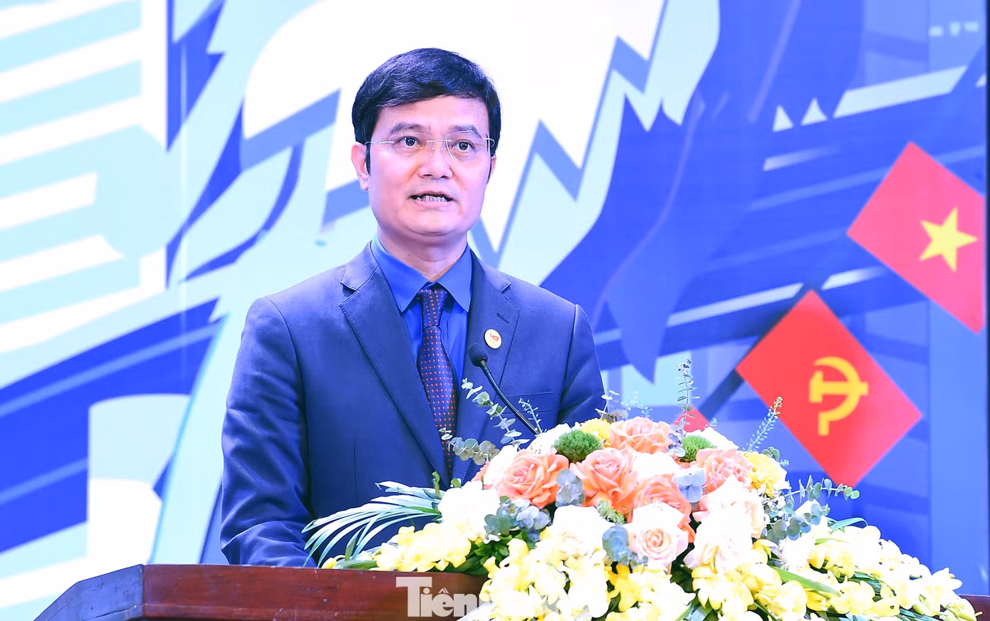 tp-vietlao-giaoluu1a.jpg