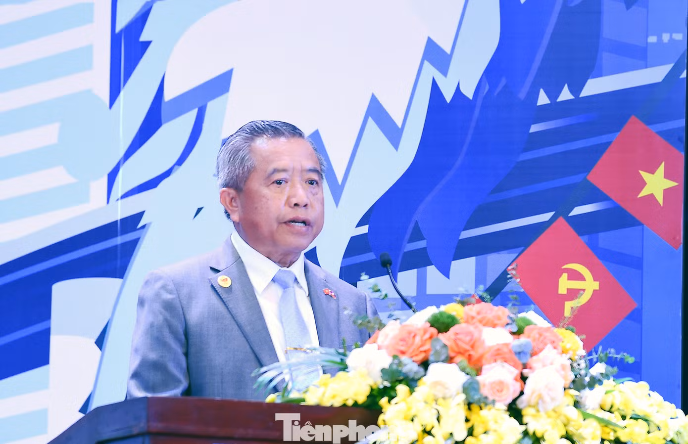 tp-vietlao-giaoluu6.jpg