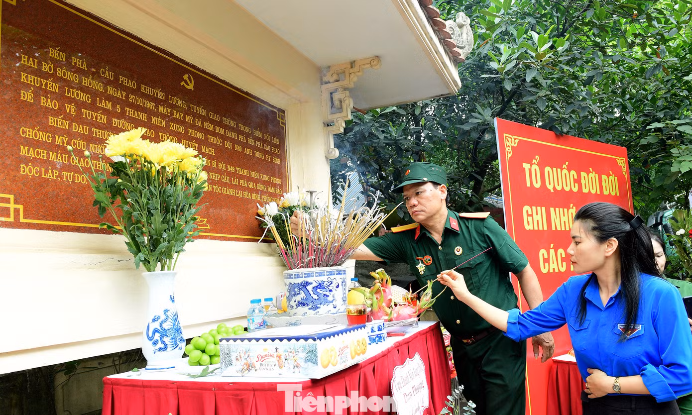 tp-thanhnienxungphong-hanoi4.jpg