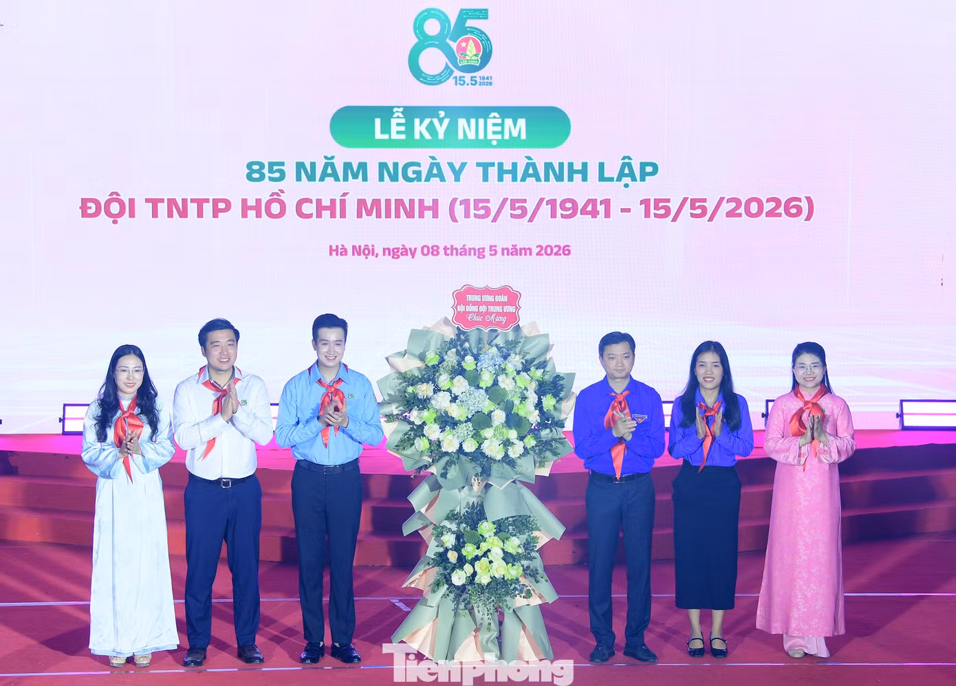 tp-hanoi-hoidongdoi5.jpg