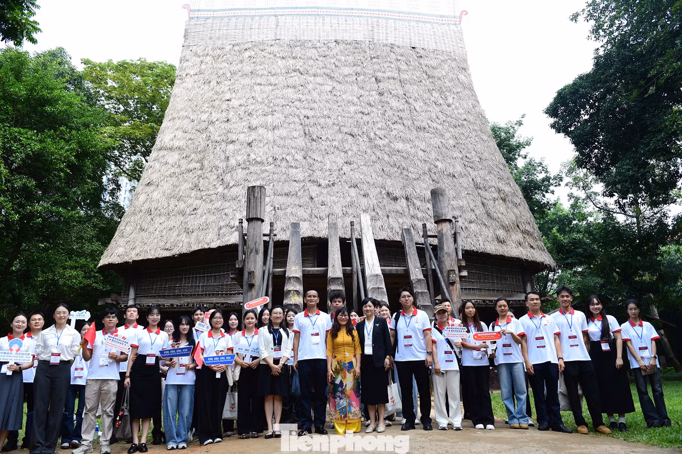 tp_hanhtrinhdo-baotangdantoc17.jpg