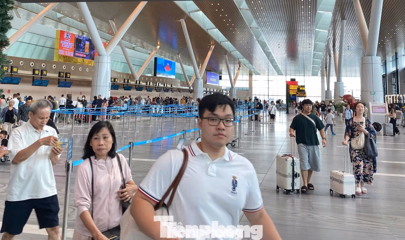 tp-tan-son-nhat-5.jpg