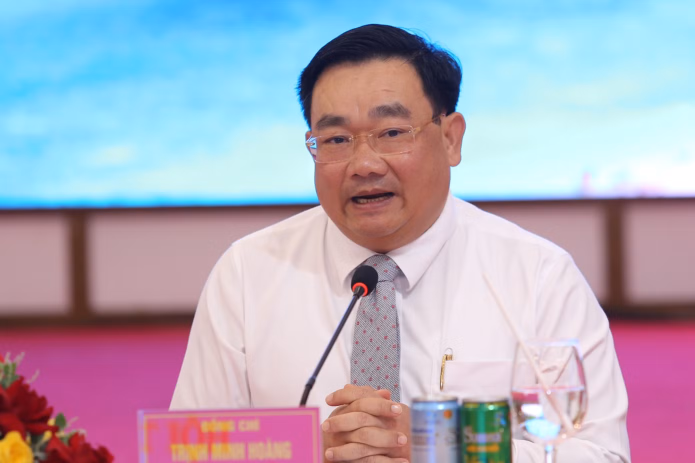 ong-trinh-minh-hoang-pho-chu-tich-ubnd-tinh-khanh-hoa-3908.jpg