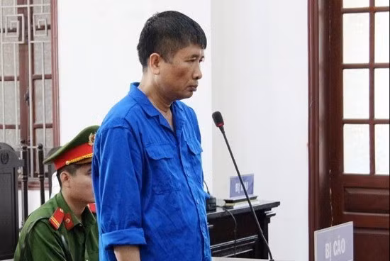 Cựu lãnh đạo sở lĩnh án 12 năm tù vì lừa đảo, chiếm đoạt tài sản