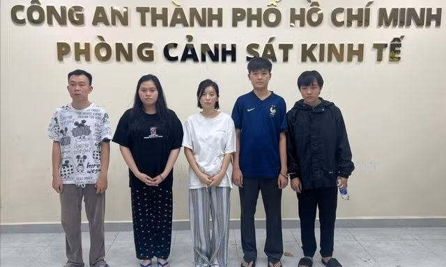 Khởi tố nhiều đối tượng liên quan ổ 'khí cười' trá hình tại quán bar Lava
