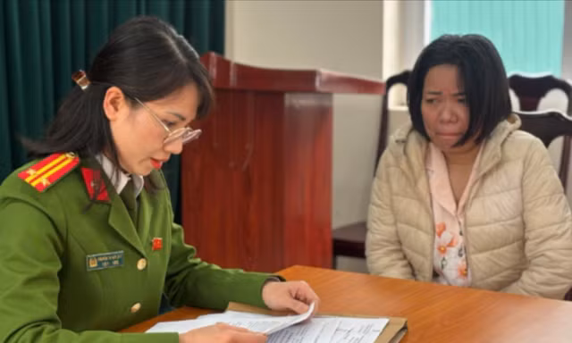 Khởi tố, tạm giam nữ giúp việc bạo hành cụ bà 82 tuổi ở Hà Nội