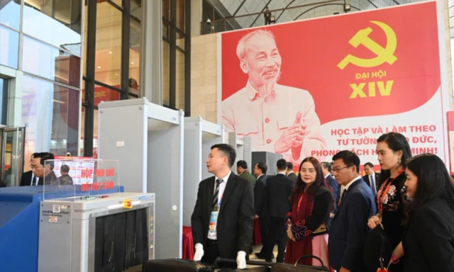 An ninh nghiêm ngặt, nhiều tầng lớp tại Trung tâm Hội nghị Quốc gia