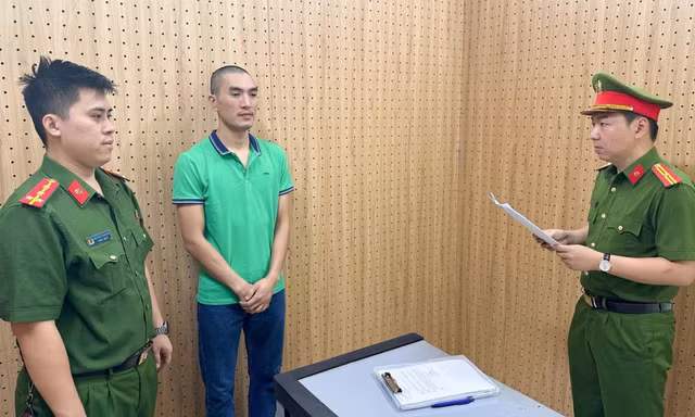 Cựu cán bộ ngân hàng lừa đảo gần 8 tỷ đồng 