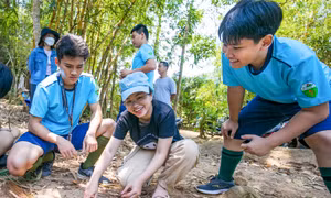 Lớp học đặc biệt trên bán đảo Sơn Trà