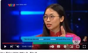 'Vua tiếng Việt' vừa trở lại đã bị nhặt sạn