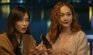 Cảnh phim Lan Phương, Khả Ngân đi ăn ốc nhưng quên tiền bị chê vô lý