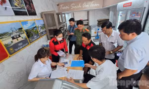 Vụ C.P bị tố bán thịt bẩn: Giấy chứng nhận an toàn thực phẩm hết hạn