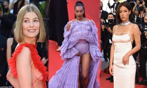 Bế mạc Cannes: Mỹ nhân Gone Girl ‘quên’ nội y, sao Mỹ bị chê như đóng bỉm lên thảm đỏ