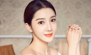 Lại một 'cú sốc' C-biz: Cái chết bí ẩn của một mỹ nữ bị 'khai quật' từ vụ Ngô Diệc Phàm
