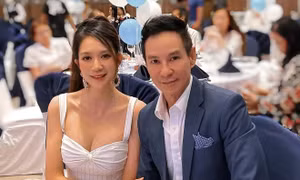 Vừa khoe chuyện đưa mẹ đi du lịch, cớ sao vợ chồng Lý Hải lại bị khán giả chê trách?