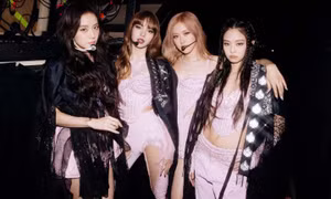 BLACKPINK từng mặc thiết kế của thương hiệu Việt trong concert Born Pink