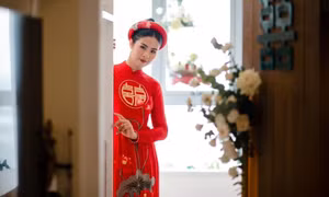 Vén màn bí mật: Lần đầu tiên có 'nàng Hậu' Việt không mặc váy cưới trong hôn lễ của mình