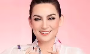 Có phải ca sĩ Phi Nhung mắc COVID-19 vì một hành động quen thuộc mà cô làm nhiều năm qua?