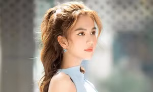 Chỉ có thể là Ngọc Trinh: Tung clip tập thể dục mồ hôi đầm đìa vẫn đẹp nhức mắt