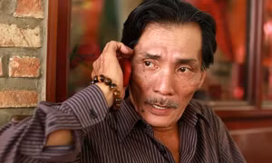 Sau ồn ào sử dụng tiền từ thiện, khán giả vui mừng khi thấy diễn viên Thương Tín thay đổi thế này